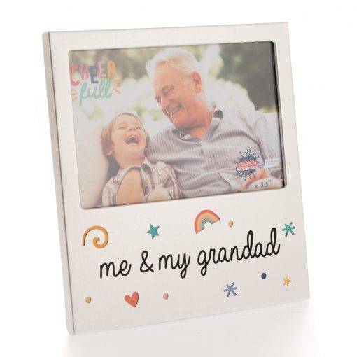 A photo frame from our CHEERFUL range measuring 6” x 4”. This sweet frame is the perfect gift for a special son or daughter on their birthday that will look great on display in their bedroom. The frame is adorned with a cute brightly coloured pattern and reads 'me & my dad' underneath the frame's aperture.
